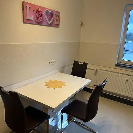 Wohlfuehlend 1 公寓 *